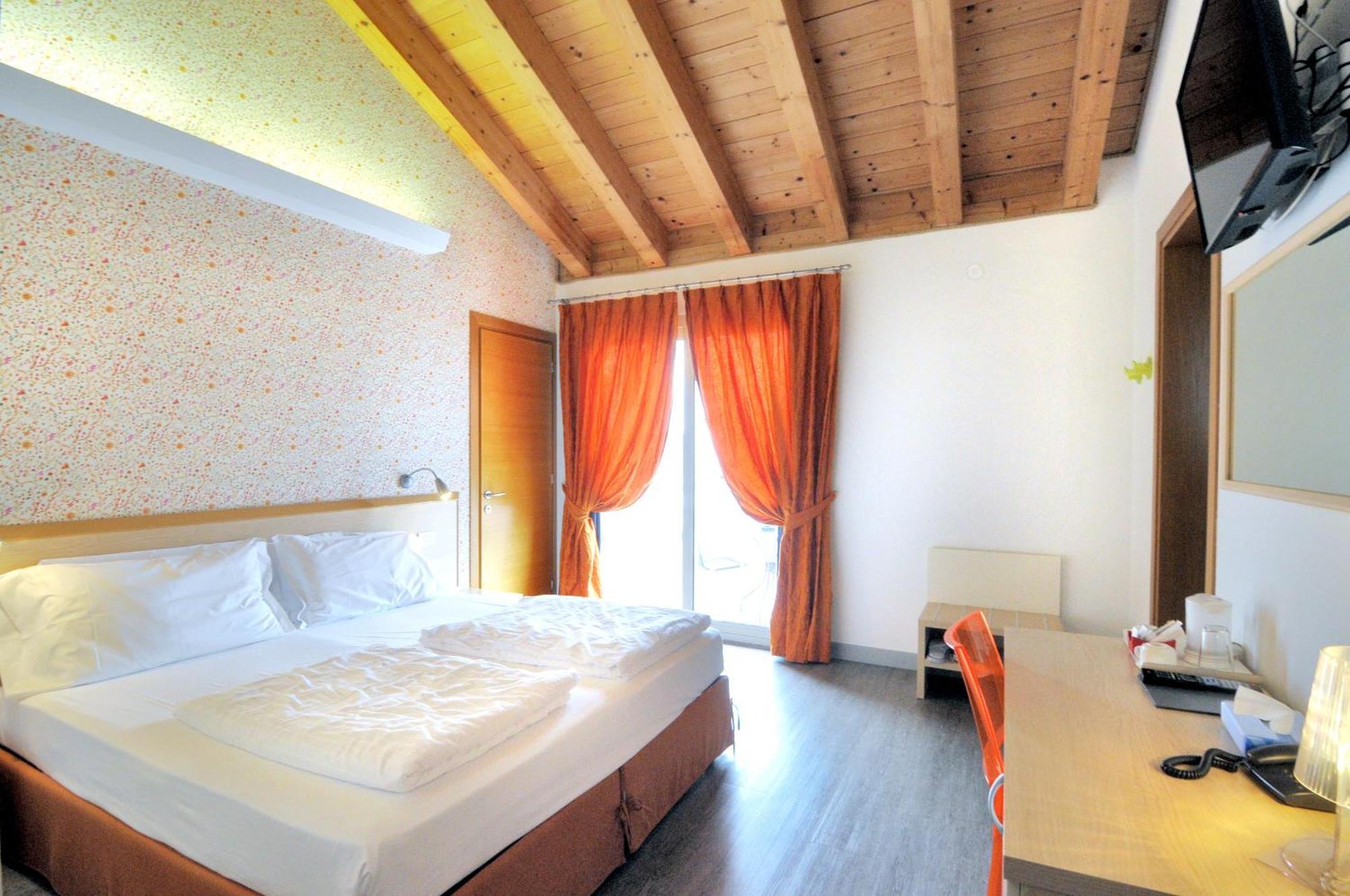 Eco Hotel Cleofe กาออร์เล ภายนอก รูปภาพ